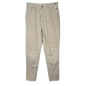 🍁 BDG size 27 Inseam 29” Corduroy Pants in Beige